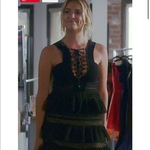 Self portrait dress lace aso Hanna Marin
